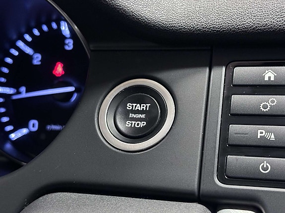 Land Rover Discovery Sport 22 of 25
