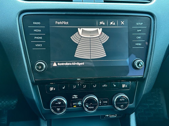 Skoda Octavia 15 of 17