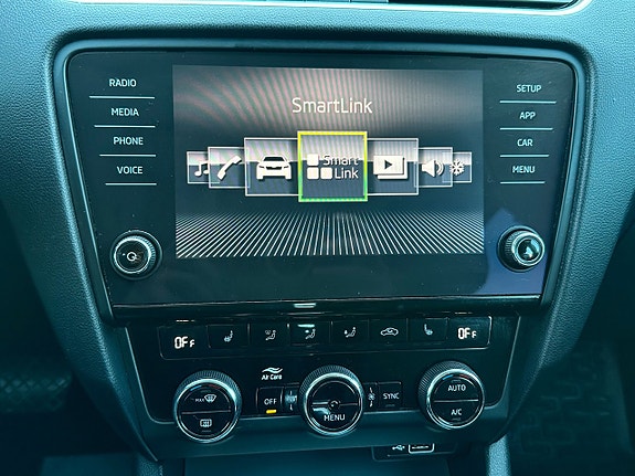 Skoda Octavia 11 of 17