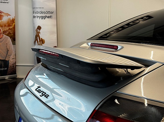 Porsche 911 10 of 27