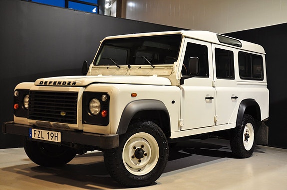 Land Rover Defender 110