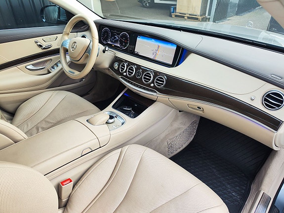 Mercedes-Benz S400 9 of 19