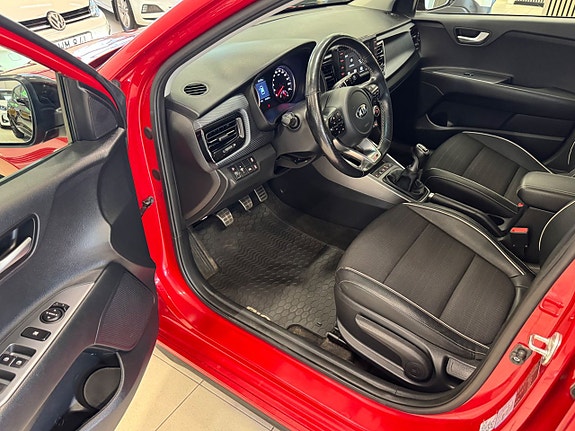 Kia Rio 12 of 18