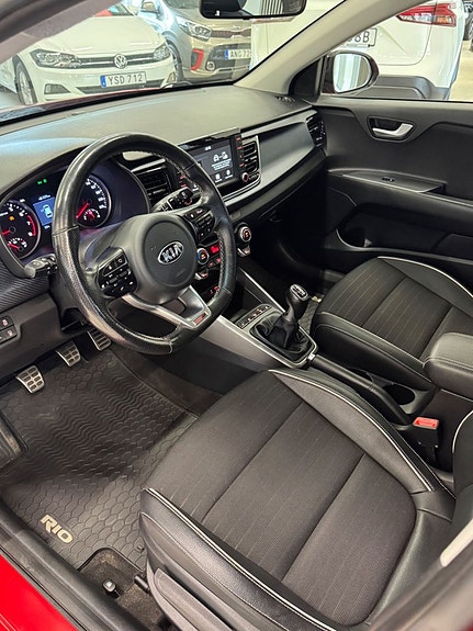 Kia Rio 3 of 18