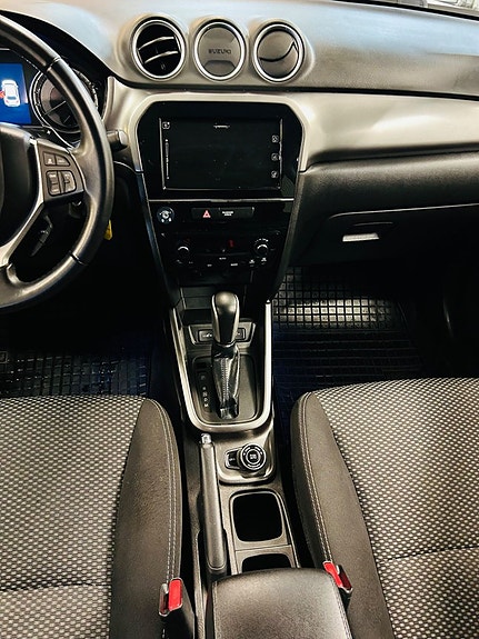 Suzuki Vitara 10 of 19