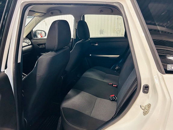Suzuki Vitara 19 of 19