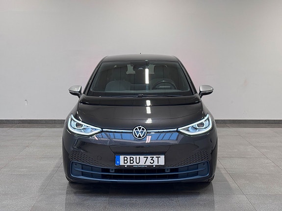 Volkswagen ID.3 2 of 5