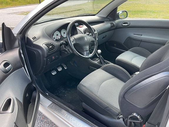 Peugeot 206 CC 7 of 8