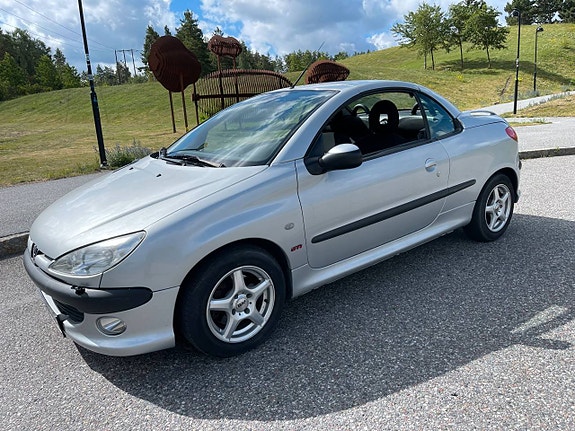 Peugeot 206 CC 2 of 5