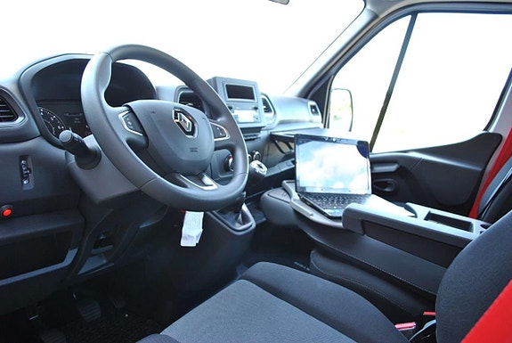 Renault Master 8 of 15