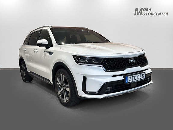 Kia Sorento 3 of 5