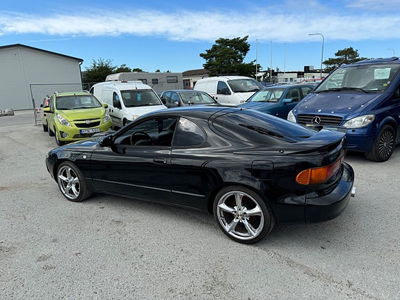 Toyota Celica 3 of 5
