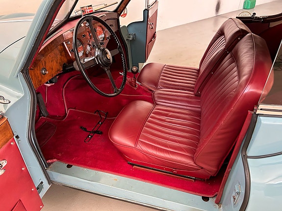 Jaguar XK140 14 of 23