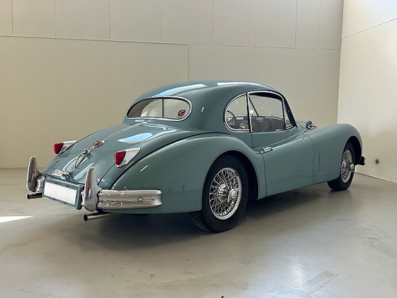 Jaguar XK140 9 of 23