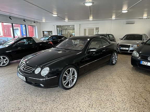 Mercedes-Benz CL500 4 of 5