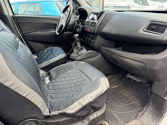 Opel Combo 16 of 25