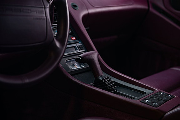 Porsche 928 22 of 28
