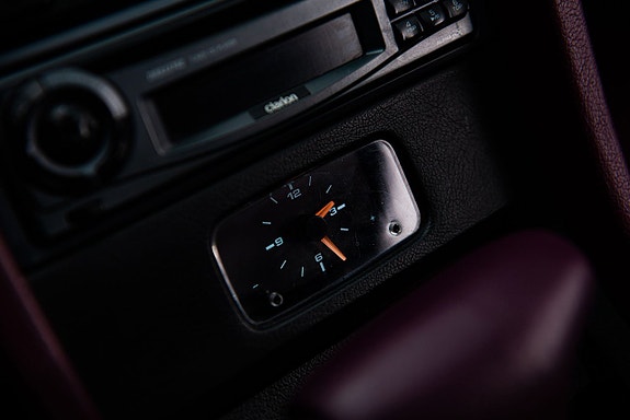 Porsche 928 21 of 28