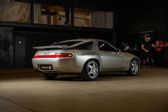 Porsche 928 6 of 28