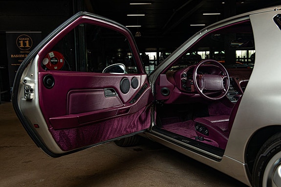 Porsche 928 9 of 28
