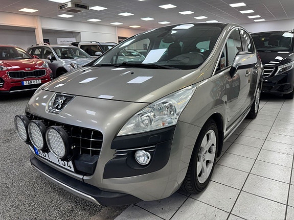 Peugeot 3008 2 of 5