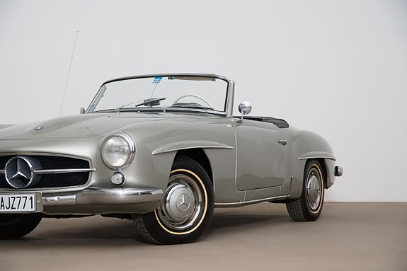 Mercedes-Benz 190 SL 3 of 5