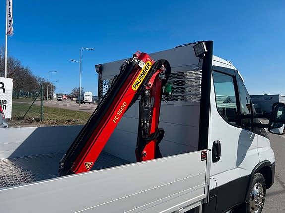 Iveco Daily 50C18 A8 Hi-Matic Kranbil Fjärrstyrd Kran 27 of 30