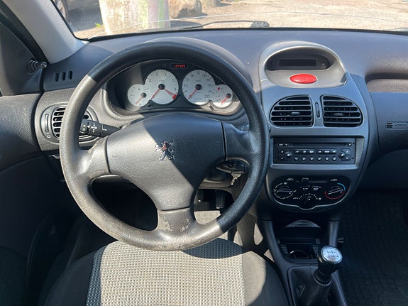Peugeot 206 6 of 14