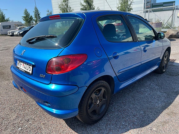 Peugeot 206 12 of 14