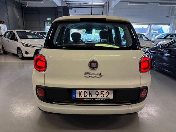 Fiat 500L 8 of 23