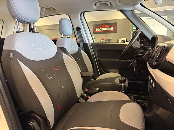 Fiat 500L 17 of 23
