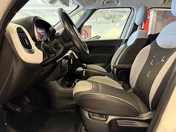 Fiat 500L 13 of 23