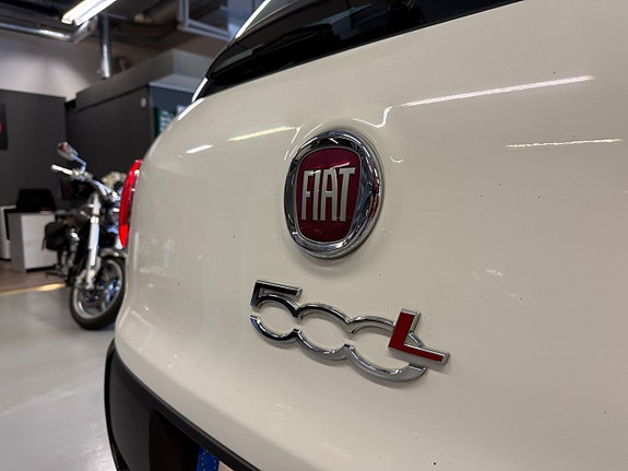 Fiat 500L 10 of 23