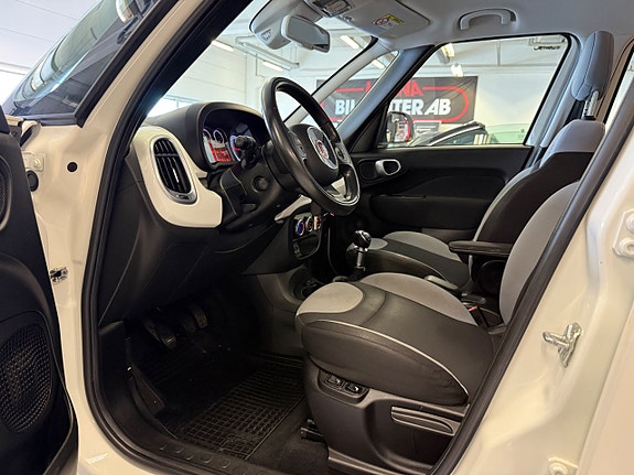 Fiat 500L 15 of 23