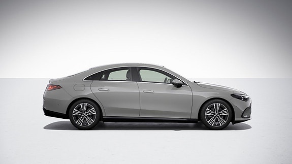 Mercedes-Benz CLA250+ 4 of 17