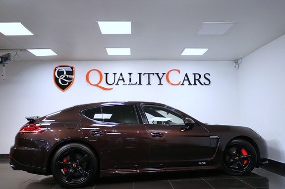 Porsche Panamera GTS 4 of 5