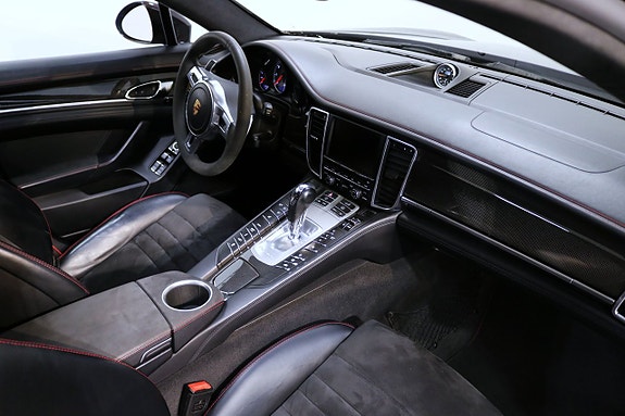 Porsche Panamera GTS 16 of 25