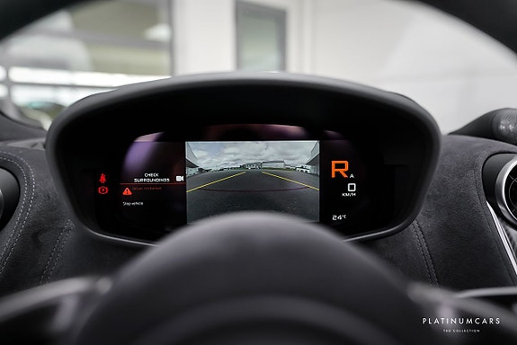 McLaren 600LT 11 of 26