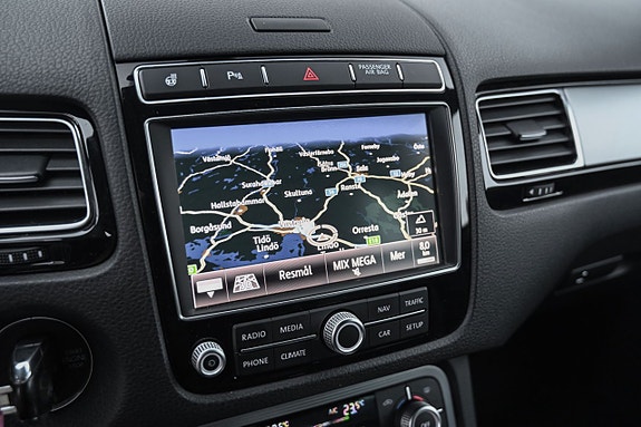Volkswagen Touareg 14 of 27