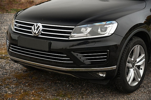 Volkswagen Touareg 4 of 5