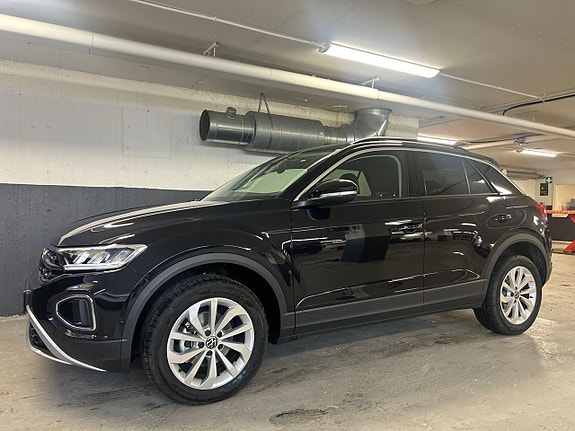 Volkswagen T-Roc 5 of 16