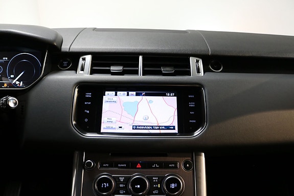 Land Rover Range Rover Sport 12 of 26