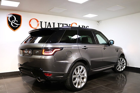 Land Rover Range Rover Sport 3 of 5