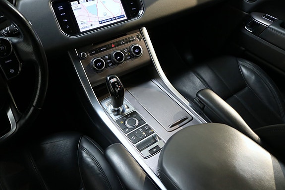 Land Rover Range Rover Sport 11 of 26