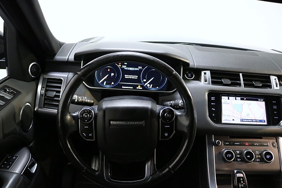 Land Rover Range Rover Sport 10 of 26