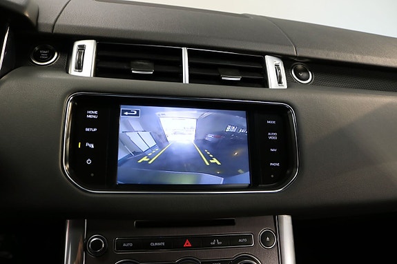 Land Rover Range Rover Sport 16 of 26