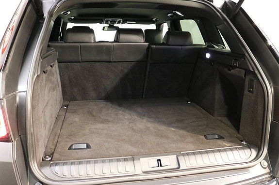 Land Rover Range Rover Sport 23 of 27