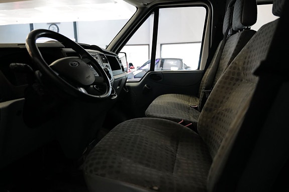 Ford Transit 7 of 9