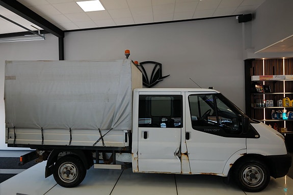 Ford Transit 2 of 5