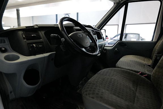 Ford Transit 6 of 9